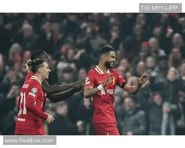 英超球队利物浦在世俱杯晋级,抢占夺冠机会,球迷狂欢不已